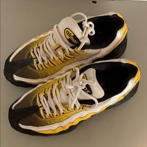Nike Shoes - AirMax 95 Nike Shoes - AirMax 95